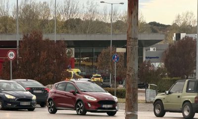 Mentő- és tűzoltóautók vonultak egy forgalmas tatabányai üzlethez